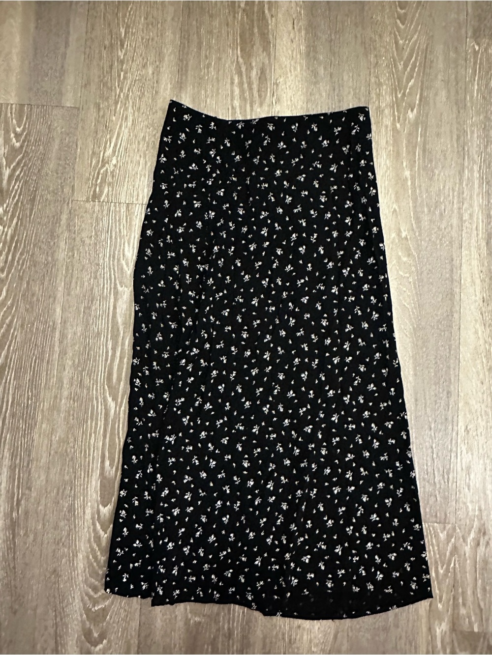 Brandy Melville Phoebe Midi Skirt - Picture 2 of 3